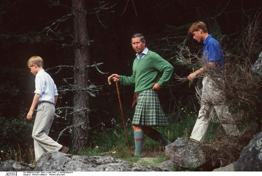 Le prince Charles et ses fils en Ecosse en 1997