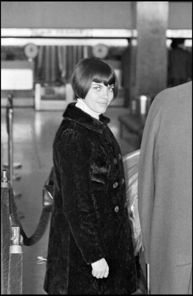 Mireille Mathieu dans les années 1960