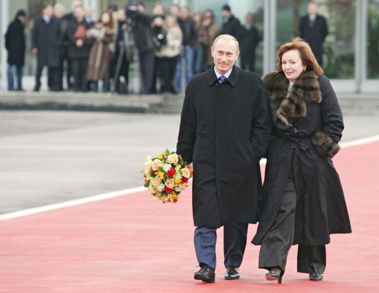 Vladimir Poutine et son ex-épouse Lioudmila, lors d'un meeting avec le président George Bush à Moscou, le 15 novembre 2006