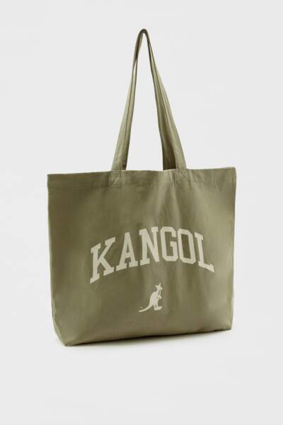 Cabas façon tote bag, Kangol x Pull & Bear, 17,99€