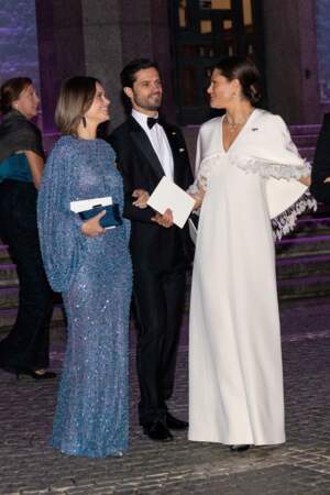 La princesse Sofia et la princesse Victoria de Suède lors d'une soirée de concert offerte au roi et à la reine de Suède à Stockholm