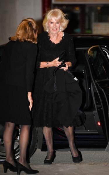 Camilla Parker Bowles, reine consort arrive  à la soirée de remise du Booker Prize, organisée à la Roundhouse à Londres (Angleterre), le 17 octobre 2022