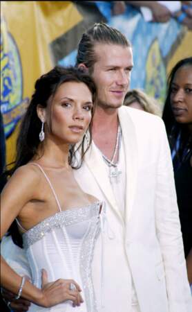 Le couple fait sensation lors des MTV Award de 2003, habillés tout en blanc