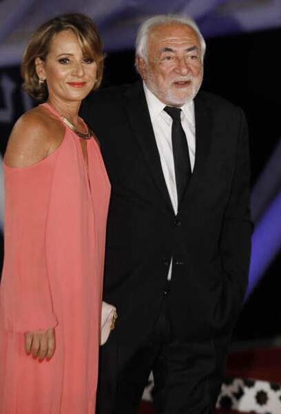 Dominique Strauss-Kahn et Myriam L'Aouffir ont pris la pose en amoureux, lors de la cérémonie d'ouverture du 19ème Festival International du Film de Marrakech,  le 11 novembre 2022.