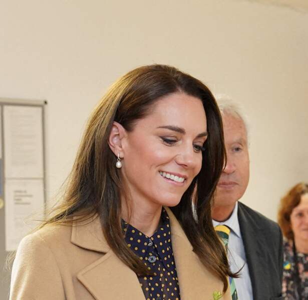 Kate Middleton lâche sa chevelure brune lors de sa venue au centre communautaire ukrainien de Reading, le 17 novembre 2022