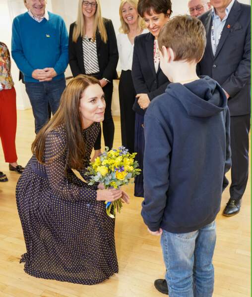 Kate Middleton fait la connaissance de plusieurs familles dans la ville de Reading, le 17 novembre 2022