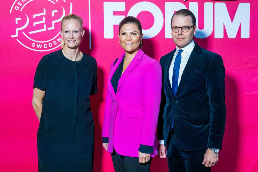 La princesse Victoria et le prince Daniel de Suède participent au Forum de l'association "Génération Pep" à Stockholm, le 16 novembre 2022