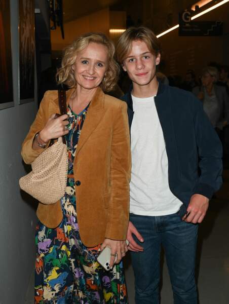 La journaliste Caroline Roux avec son fils Marceau Solly-Roux.