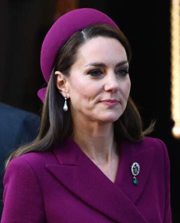 Fidèle à elle-même, Kate Middleton opte pour une mise en beauté minimale à Londres, le 22 novembre 2022
