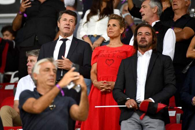 Christian Estrosi, sa femme Laura Tenoudji, et José Cobos à Nice le 22 août 2021 