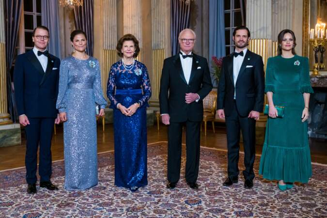 La famille royale de Suède a organisé une soirée en l’honneur du nouveau parlement au palais royal à Stockholm, le 29 novembre 2022