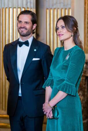 Sofia de Suède pose près de son époux, le prince Carl Philip de Suède à Stockholm le 29 novembre 2022