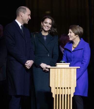 Kate Middleton et son long manteau Alexander McQueen à l'occasion de la remise du prix "Earthshot Prize Awards" à Boston, le 30 novembre 2022