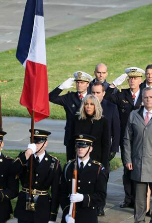 Brigitte Macron fait partie du cortège, le 30 novembre 2022
