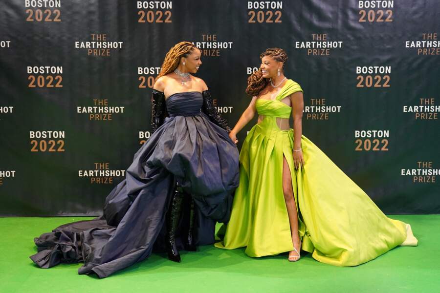 Chloe Bailey et Halle Bailey lors de la 2ème cérémonie "Earthshot Prize Awards" au "MGM Music Hall de Fenway" à Boston, le 2 décembre 2022.