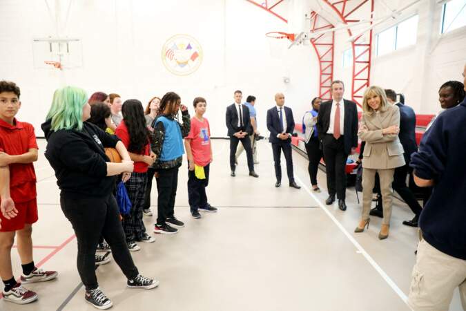 Brigitte Macron arrivant au Lycée Français de La Nouvelle-Orléans, à l'occasion de son voyage officiel aux États-Unis