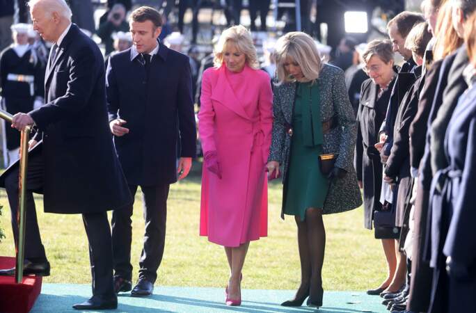 Cérémonie d'accueil du président de la République française Emmanuel Macron et de la première Dame Brigitte Macron à la Maison Blanche à Washington, le 1er décembre 2022.