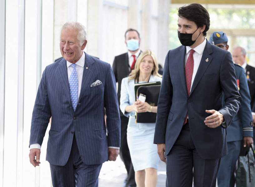 Le prince Charles, prince de Galles, participe à une réunion d'engagement en matière de finance durable avec des PDG d'entreprises canadiennes à l'édifice John G. Diefenbaker à Ottawa