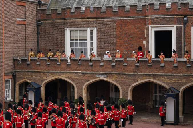 Proclamation du roi Charles III d'Angleterre depuis le balcon du palais Saint-James à Londres.