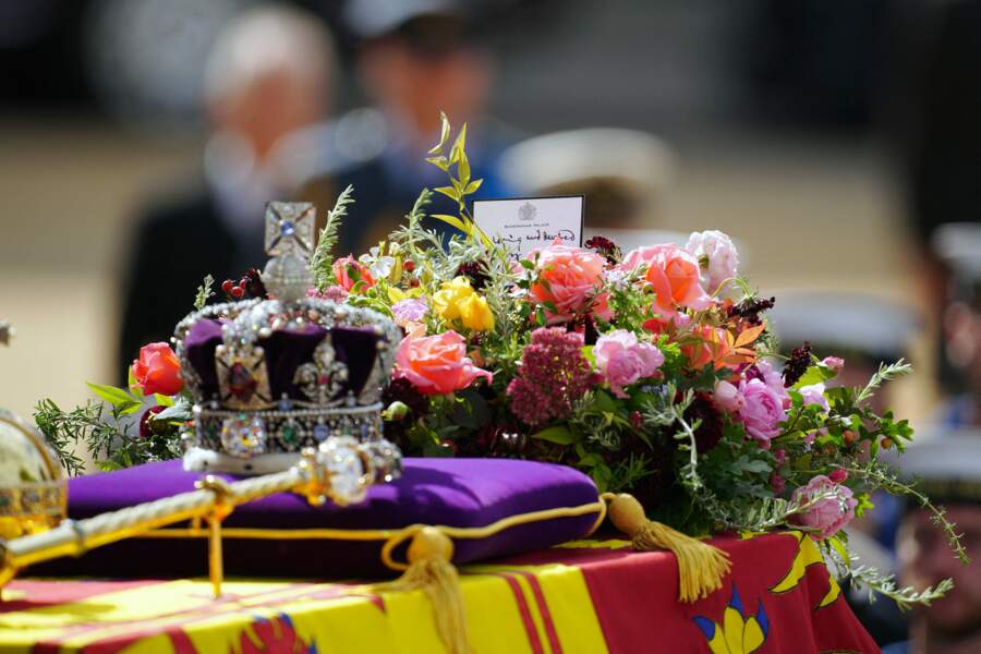 Procession du cercueil de la reine Elizabeth II d'Angleterre de Wesminster Hall à l'Abbaye de Westminster
