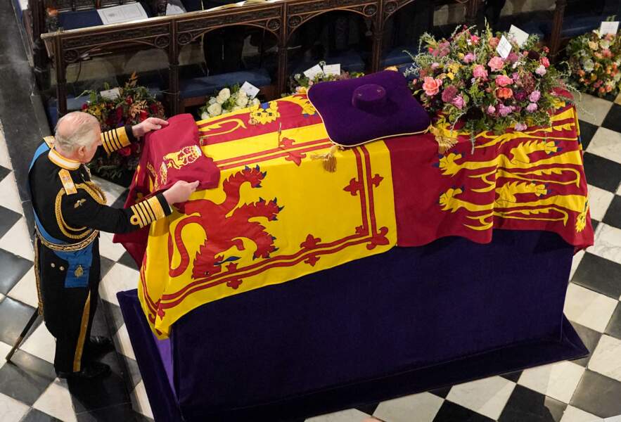 Cérémonie funèbre en la Chapelle Saint-Georges pour les funérailles d'Etat de la reine Elizabeth II d'Angleterre à Windsor