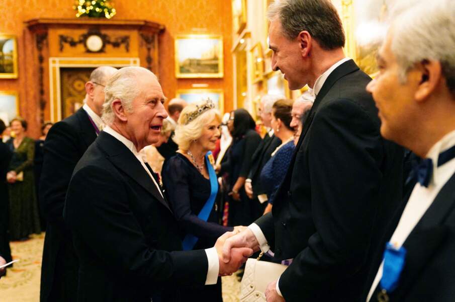Le roi Charles III a accueilli les invités aux côtés de la reine consort Camilla Parker Bowles