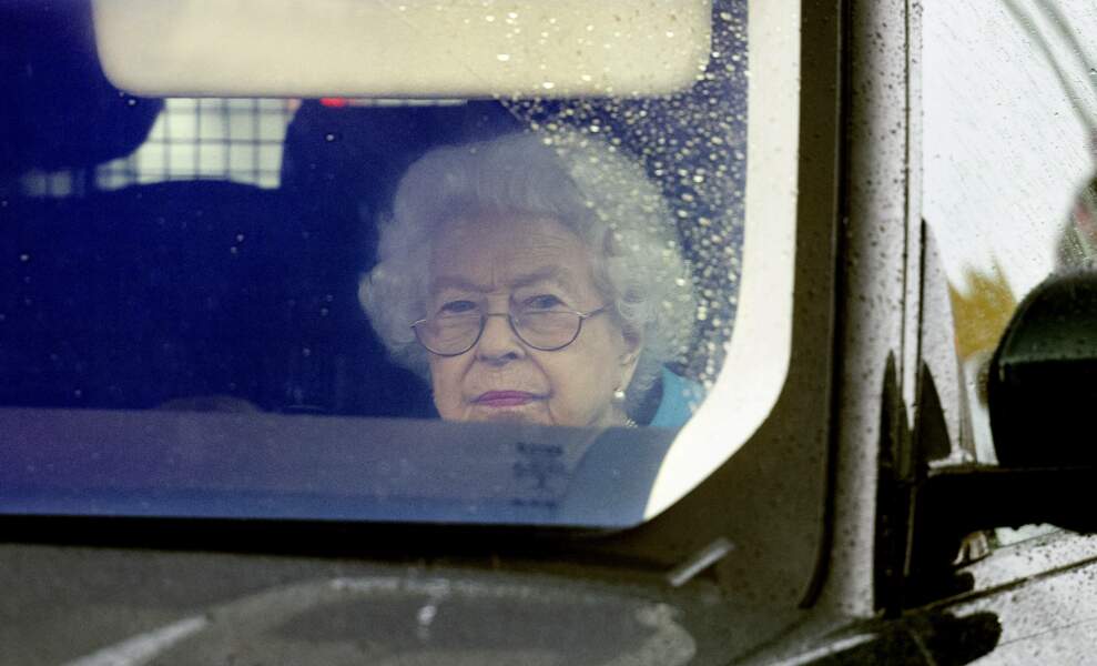 La reine Elisabeth II d'Angleterre est de retour au château de Windsor après avoir passé quatre jours à Balmoral.
