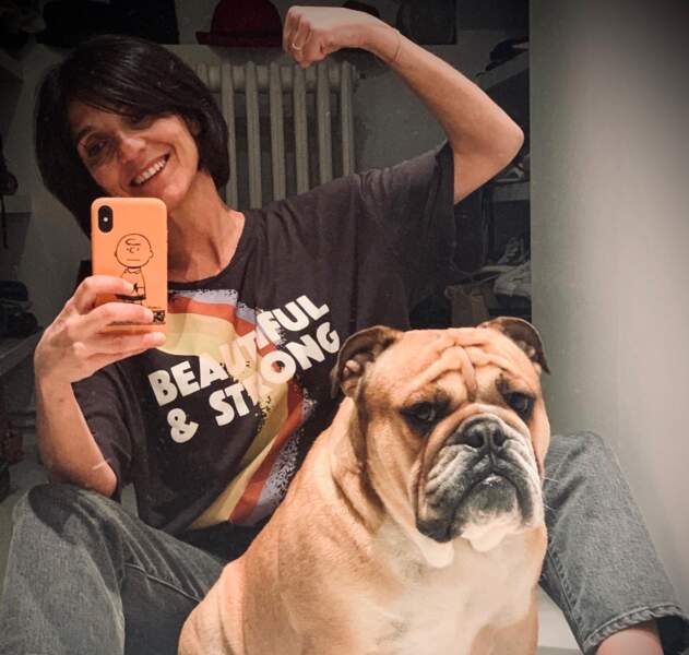 Florence Foresti offre un selfie déjanté en compagnie de son bulldog anglais Albert