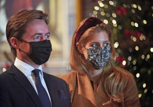 Le 8 décembre 2021 : la princesse Béatrice d’York et son mari, Edoardo Mapelli Mozzi assistent au concert de Noël "Royal Carols - Together At Christmas", organisé à l'abbaye de Westminster à Londres.