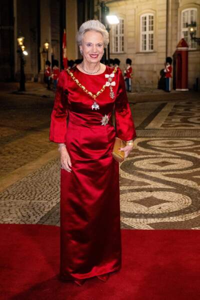 La princesse Benedikte a électrisé le palais Amalienborg à Copenhague grâce à sa robe rouge étincelante, le 1er janvier 2023