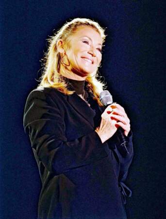 Sheila lors d'un concert à Beauvais, le 8 octobre 2001