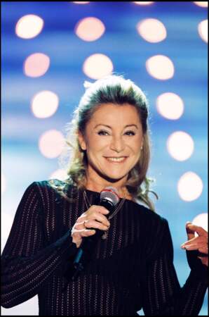 Sheila sur le plateau de l'émission Vivement Dimanche, le 17 décembre 1999