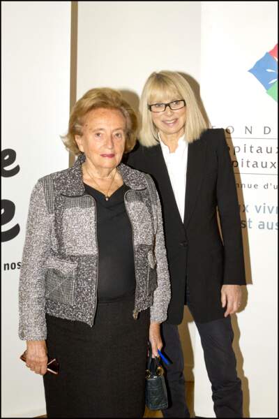 Bernadette Chirac est séduisante en veste en tweed