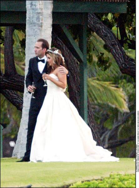 Lisa Marie Presley et Nicolas Cage lors de leur mariage en août 2002 à Hawaï.