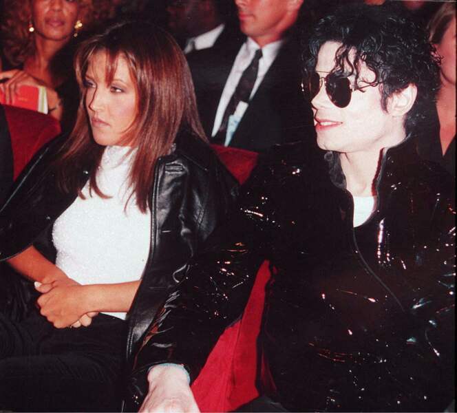 Lisa Marie Presley et Michael Jackson lors d'un événement à Hollywood en 1995.  