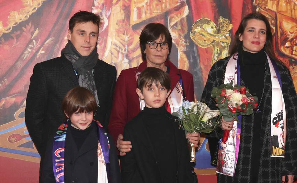 La princesse Stéphanie de Monaco et son fils Louis Ducruet, Charlotte Casiraghi et son fils Raphael Elmaleh étaient présents au Festival International du Cirque de Monte-Carlo le 21 janvier