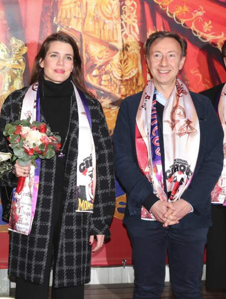Charlotte Casiraghi et Stéphane Bern ont posé sous le chapiteau Fontvieille à Monaco le 21 janvier dans le cadre du 45ème Festival International du Cirque de Monte-Carlo 