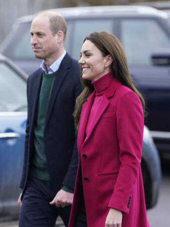 En pleine tempête médiatique, la duchesse de Cambridge dévoile des looks monochromes et colorés. 