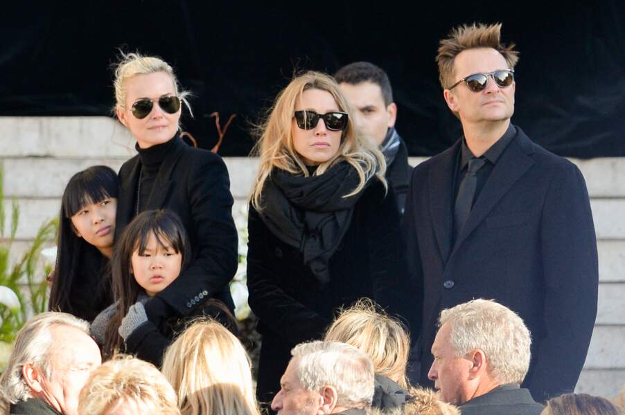 David Hallyday aux côtés de Laura Smet et Laeticia Hallyday lors des obsèques de son père