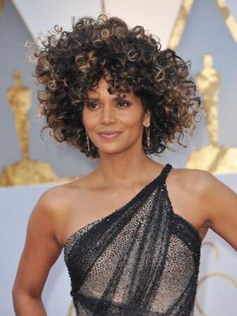 Halle Berry et sa coupe afro