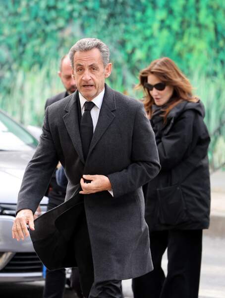L'ex-président de la République, Nicolas Sarkozy, à son arrivée aux obsèques de son père, à Neuilly sur Seine, le 9 mars 2023.