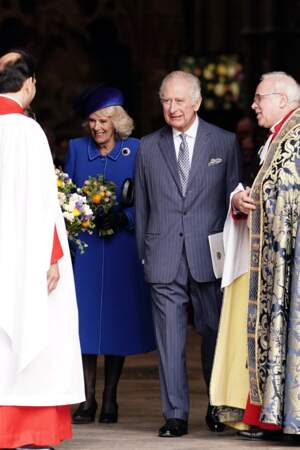 Le roi Charles III et la reine consort Camilla Parker Bowles sortent de l'Abbaye de Westminster à l'issue du service annuel du Commonwealth Day, le lundi 13 mars 2023