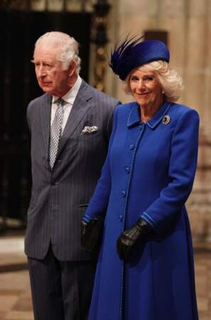 Le roi Charles III et son épouse la reine consort Camilla Parker Bowles font leur entrée dans l'Abbaye de Westminster, ce lundi 13 mars 2023