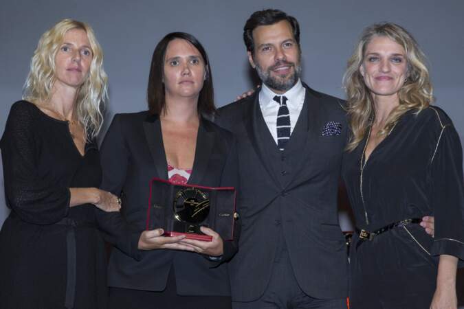 Sandrine Kiberlain, Jeanne Herry, Laurent Lafitte et Olivia Côte (Prix Michel d'Ornano pour le film "Elle l'adore"), lors de la clôture du 40ème festival du cinéma américain de Deauville en 2014.