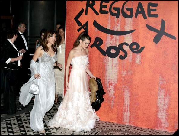 Charlotte Casiraghi et sa longue robe Chanel au Bal de la Rose à Monaco en 2006