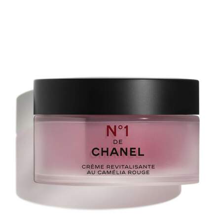 La Crème Riche Revitalisante N°1 (rechargeable), Chanel, 50 g, 100 €, chanel.com 