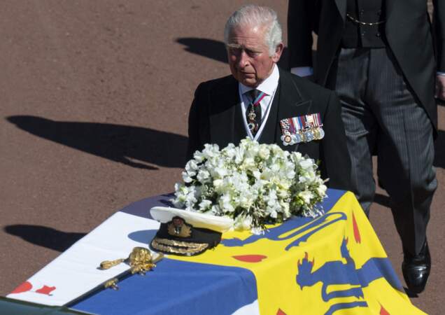 Le prince Charles aux funérailles du prince Philip, à la chapelle Saint-Georges du château de Windsor, le 17 avril 2021.