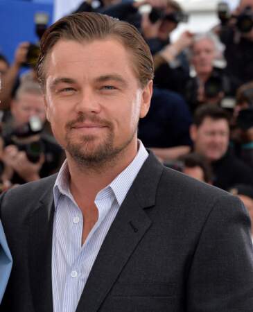 Leonardo DiCaprio arbore la chemise rayée au Festival de Cannes en 2013 