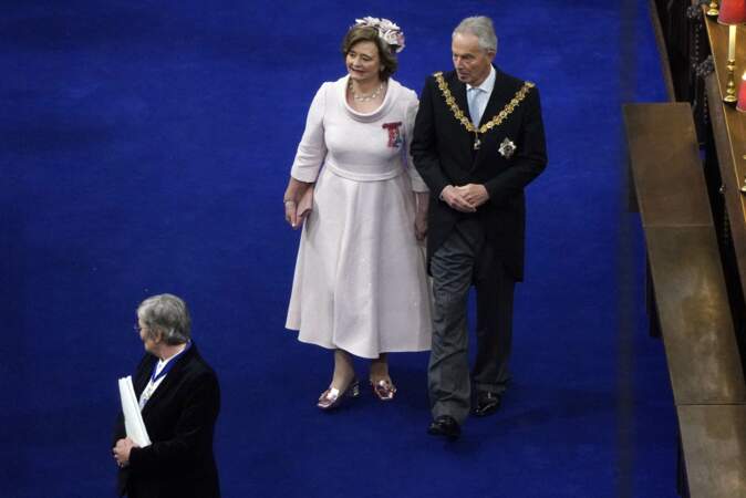 Tony Blair et son épouse Cherie à leur arrivée à la cérémonie de couronnement du roi Charles III, à l'abbaye de Westminster, à Londres,  le 6 mai 2023. 