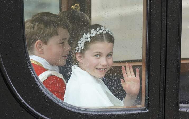 La princesse Charlotte à la sortie de la cérémonie de couronnement du roi d'Angleterre à l'abbaye de Westminster, à Londres, le samedi 6 mai 2023.